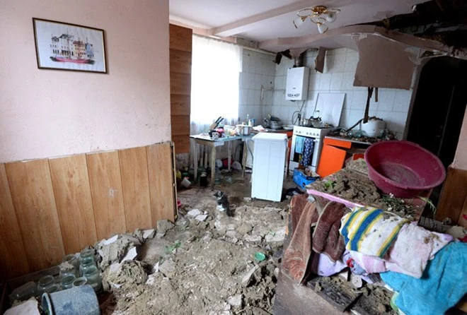 Ukraine: Chiến tranh biến Lugansk thành "thị trấn ma" ảnh 3