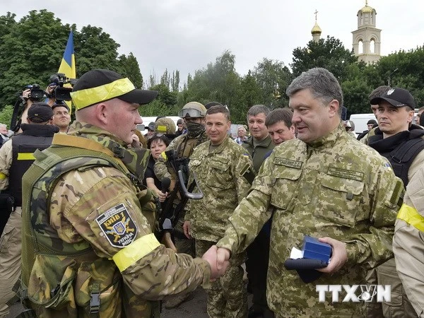 Tổng thống Ukraine đe dọa cắt đứt quan hệ ngoại giao với Nga ảnh 1