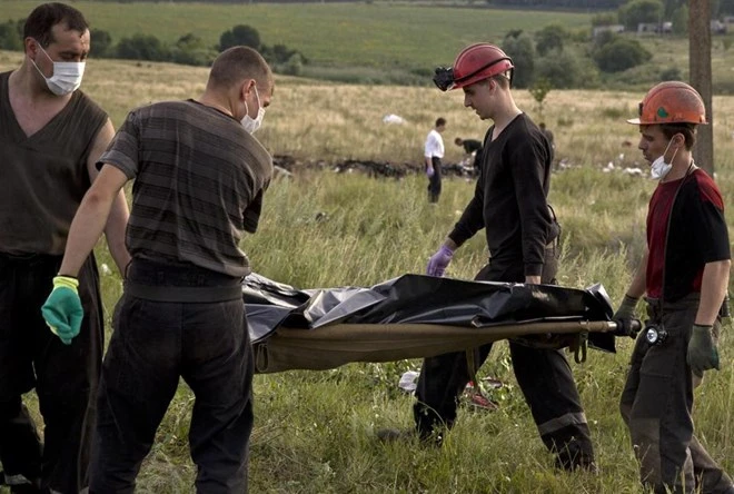 Pháp ra "tối hậu thư" cho Nga về việc hợp tác trong vụ MH17 ảnh 1