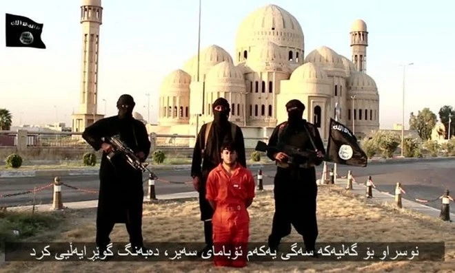 Lực lượng IS lại tung video cảnh chặt đầu một binh sĩ Liban ảnh 1