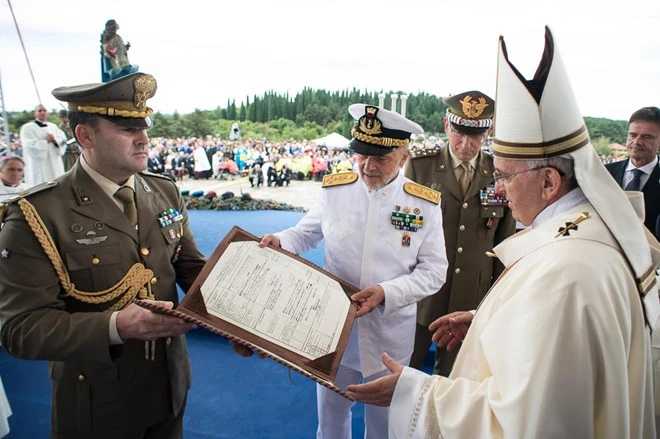 Giáo hoàng Francis: Chiến tranh thế giới thứ ba đã bắt đầu ảnh 1 Giáo hoàng Francis: Chiến tranh thế giới thứ ba đã bắt đầu ảnh 1