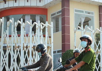 Vụ QL1A kẹt xe 50 km: Sáng nay, giao thông đã trở lại bình thường ảnh 7 Vụ QL1A kẹt xe 50 km: Sáng nay, giao thông đã trở lại bình thường ảnh 7