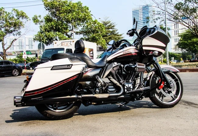 Cận cảnh Harley-Davidson Road Glide Special duy nhất tại Việt Nam ảnh 6