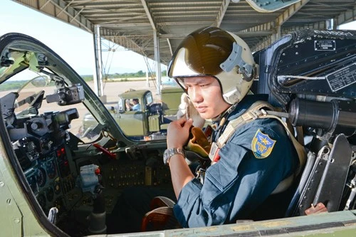 Hình ảnh bay huấn luyện Su-22 tại Trung đoàn không quân 937 ảnh 5 Hình ảnh bay huấn luyện Su-22 tại Trung đoàn không quân 937 ảnh 5