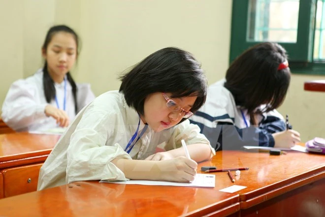 Thi tuyển lớp 6: Phụ huynh vẫn rối và lo với hình thức trắc nghiệm ảnh 1 Thi tuyển lớp 6: Phụ huynh vẫn rối và lo với hình thức trắc nghiệm ảnh 1