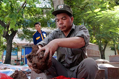 Phát hiện gần 200 bộ hài cốt trước cổng trường Đại học ảnh 5 Phát hiện gần 200 bộ hài cốt trước cổng trường Đại học ảnh 5