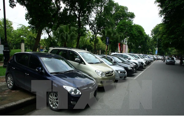 Sẽ áp thuế tiêu thụ “đặc biệt cao” với một số dòng ôtô đến 9 chỗ ảnh 1 Sẽ áp thuế tiêu thụ “đặc biệt cao” với một số dòng ôtô đến 9 chỗ ảnh 1