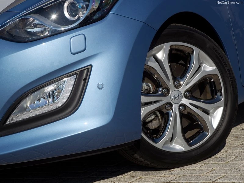 Lốp xe Hyundai i30 Kinh nghiệm lần đầu mua xe ô tô ảnh 2