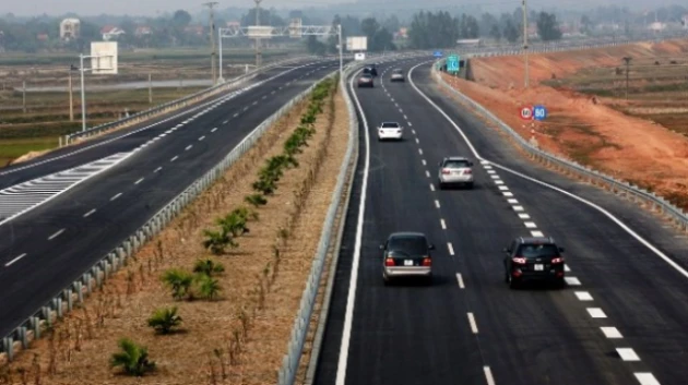 Những thói xấu của tài xế Việt Nam trên đường cao tốc ảnh 2