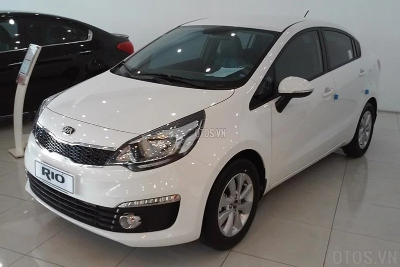 Sau 1/7, với 550 triệu đồng mua xe nào đã bao gồm chi phí lăn bánh? ảnh 6 Kia Rio sedan bản số sàn MT