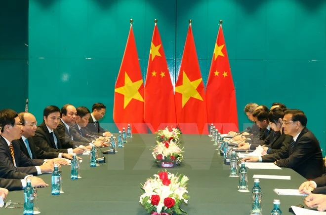 Thủ tướng Chính phủ Nguyễn Xuân Phúc gặp song phương Thủ tướng Trung Quốc Lý Khắc Cường