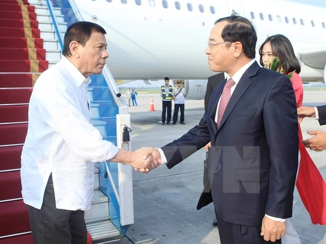 Tổng thống Philippines Duterte đã đến Hà Nội ảnh 2