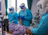 COVID-19: Malaysia lại có hơn 17.000 ca nhiễm mới, tranh cãi chuyện dỡ phong toả