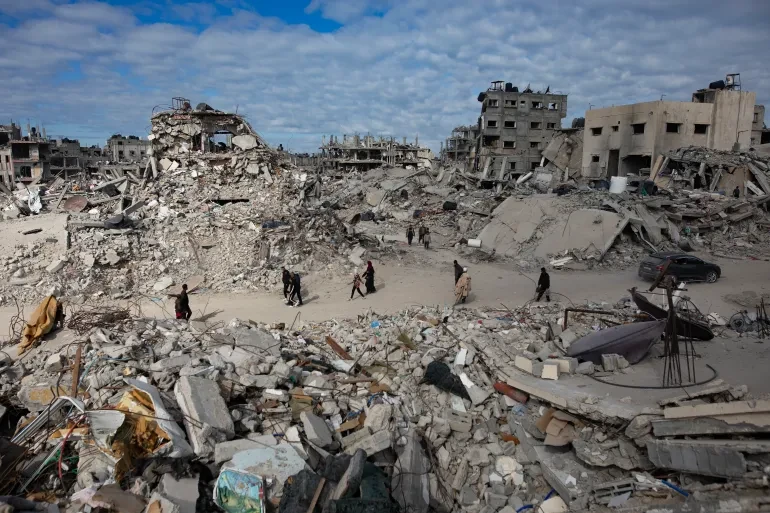 Ngày 2 ngừng bắn ở Gaza _ người Palestine về Rafah.jpg