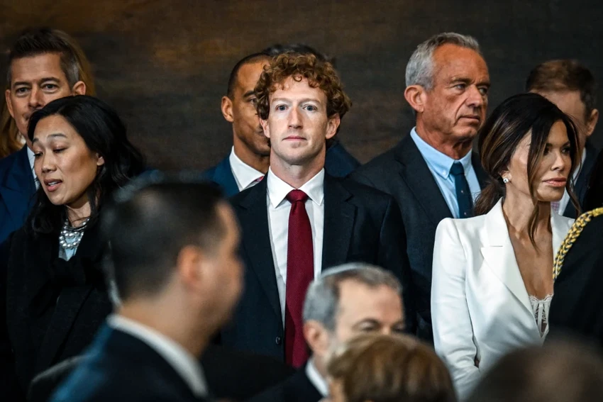 Meta của Mark Zuckerberg chấp nhận chi tiền dàn xếp vụ bị ông Trump kiện vì bị khoá Facebook, Instagram sau bạo loạn Điện Capitol.jpg