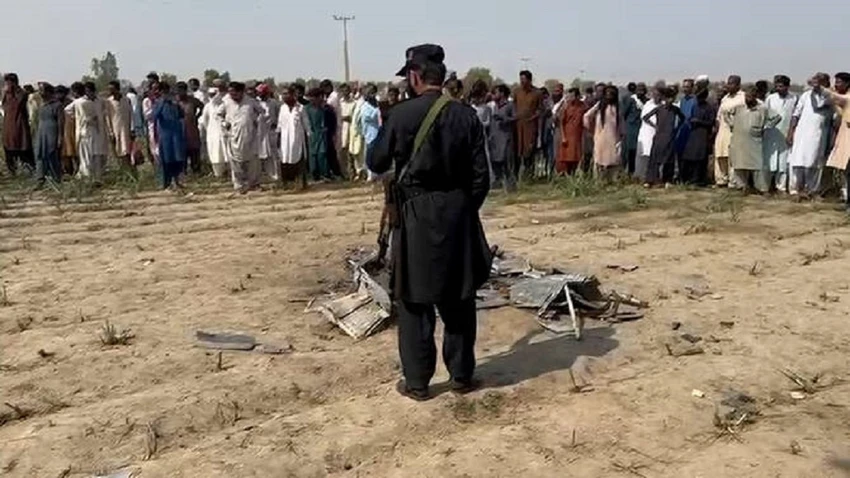 Quân đội Pakistan hạ 12 UAV Ấn Độ.jpg