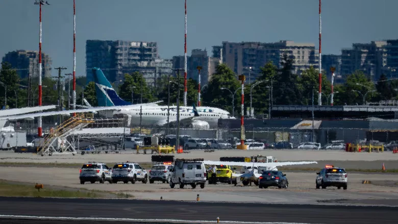 Bắt đối tượng nghi cướp máy bay ở Vancouver, Canada.jpg