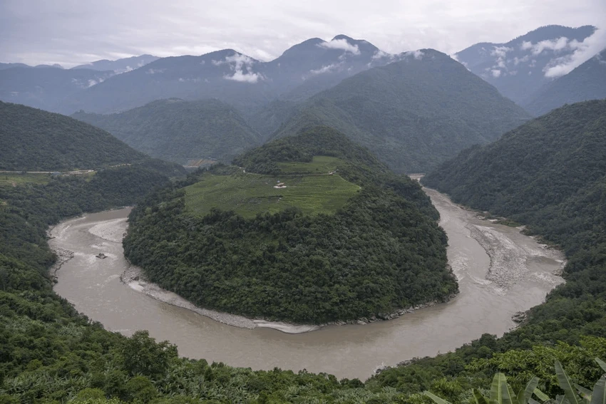 Khởi công siêu đập thuỷ điện ở Tây Tạng.png
