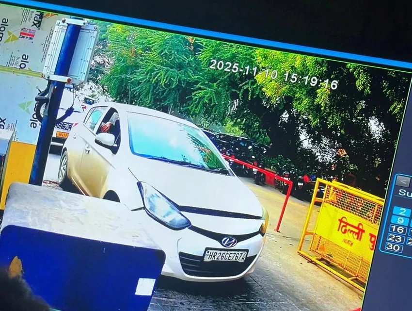 1111 Nghi phạm đánh bom xe khủng bố ở New Delhi_bãi đổ xe.jpg
