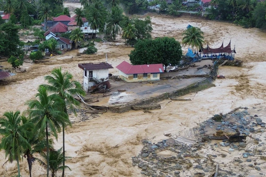 2911 Indonesia chìm trong lũ dữ, gần 180 người chết và 80 mất tích_1.jpg