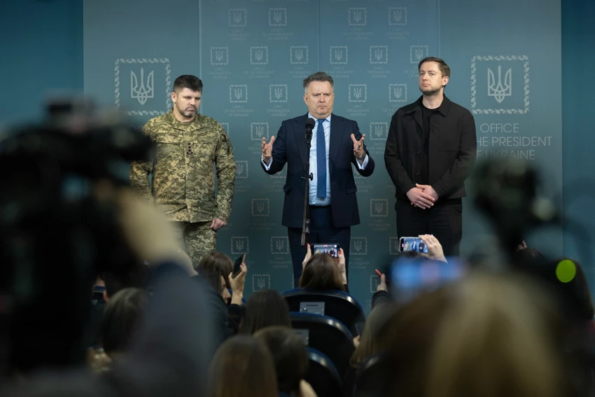 0401 Ukraine thông báo đã thống nhất văn kiện quân sự riêng với Mỹ.jpg
