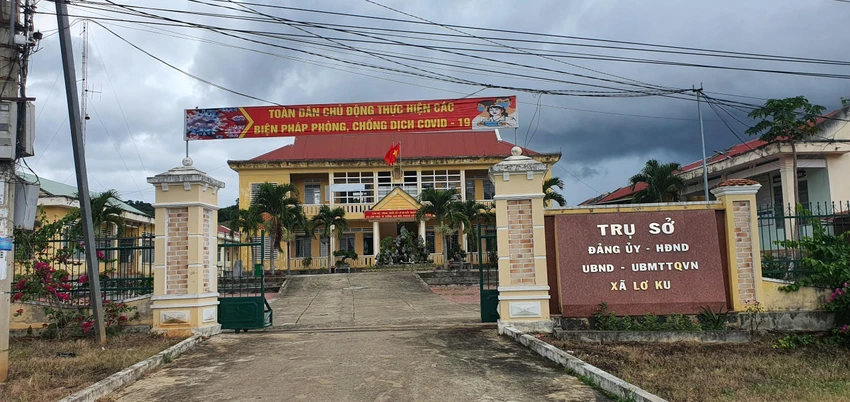 UBND xã Lơ Ku nơi 3 lãnh đạo xã và nhân viên đang công tác, rời địa phương đi du lịch. Ảnh: CH. UBND xã Lơ Ku nơi 3 lãnh đạo xã và nhân viên đang công tác, rời địa phương đi du lịch. Ảnh: CH.