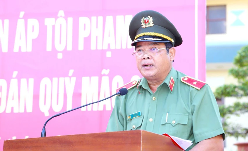 Thiếu tướng Rah Lan Lâm, Giám đốc Công an tỉnh Gia Lai phát động lễ ra quân. Ảnh: HT Thiếu tướng Rah Lan Lâm, Giám đốc Công an tỉnh Gia Lai phát động lễ ra quân. Ảnh: HT