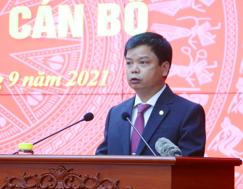 Tân Phó chủ tịch Gia Lai Nguyễn Hữu Quế. Tân Phó chủ tịch Gia Lai Nguyễn Hữu Quế.