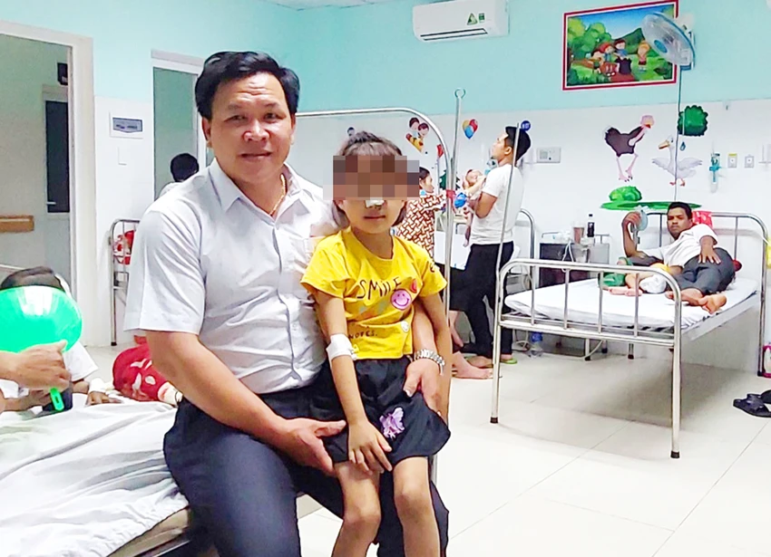 Cháu PBA điều trị bệnh tại Bệnh viện Đa khoa Kon Tum