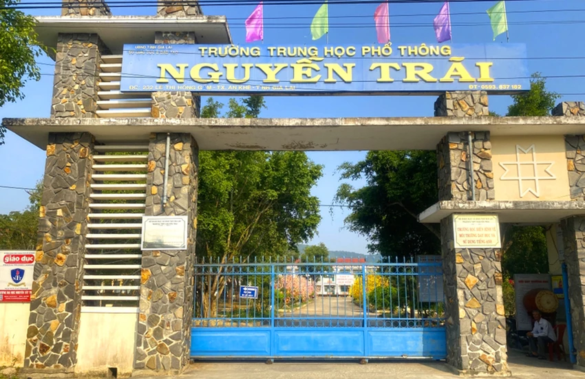 Nữ sinh bị đâm tử vong