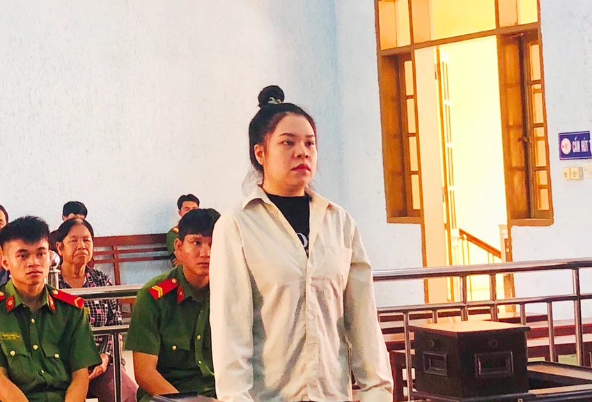Vợ hờ CSGT lừa đảo chiếm đoạt tài sản Đoàn Thị Thúy Hằng
