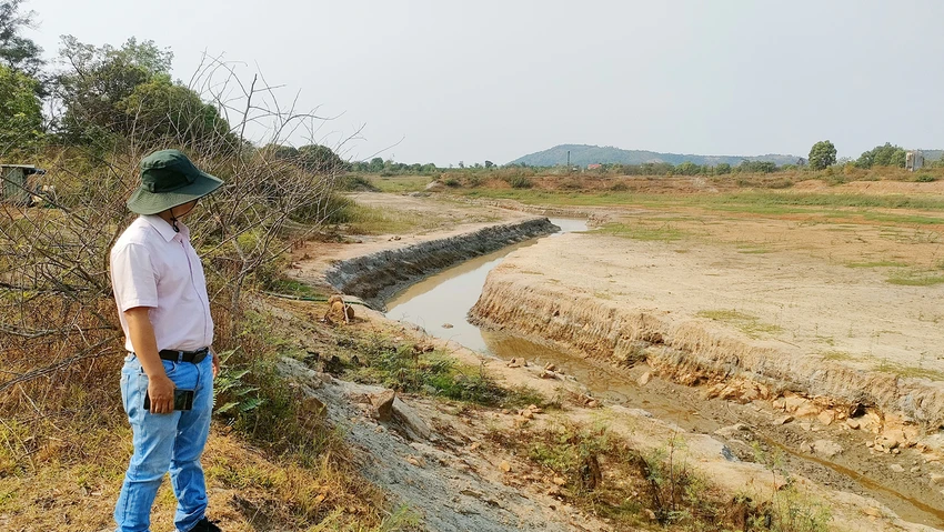 Nông dân Tây Nguyên quay quắt trong hạn hạn kéo dài