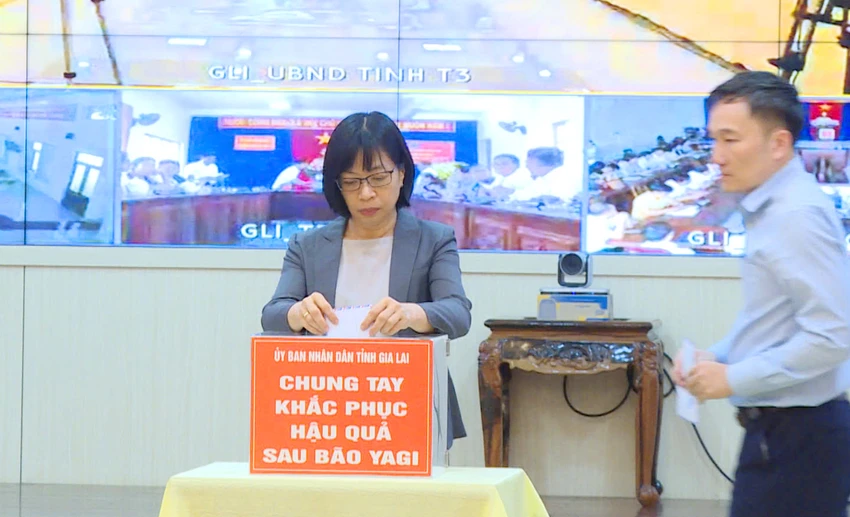 UBND-tinh-Gia-lai-phat-dong-ung-ho-dong-bao-bi-anh-huong-bao-so-3-4.jpg