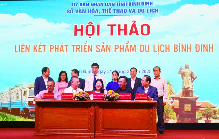 UBND tỉnh Bình Định sẽ tổ chức Lễ hội du lịch hè Bình Định năm 2025 diễn ra ngày 13-6-2025, hướng đến phát triển du lịch thành ngành kinh tế mũi nhọn.