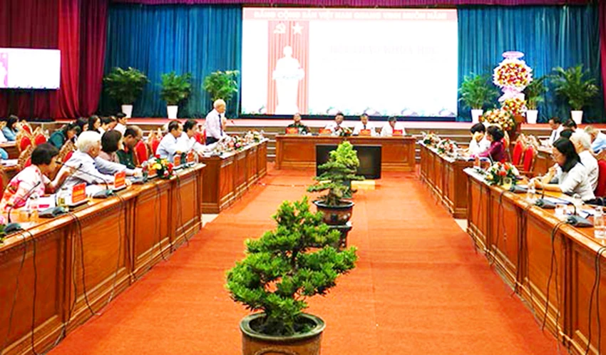 Hoi-thao-ve-tap-ket-ra-Bac-tai-Binh-Dinh.jpg