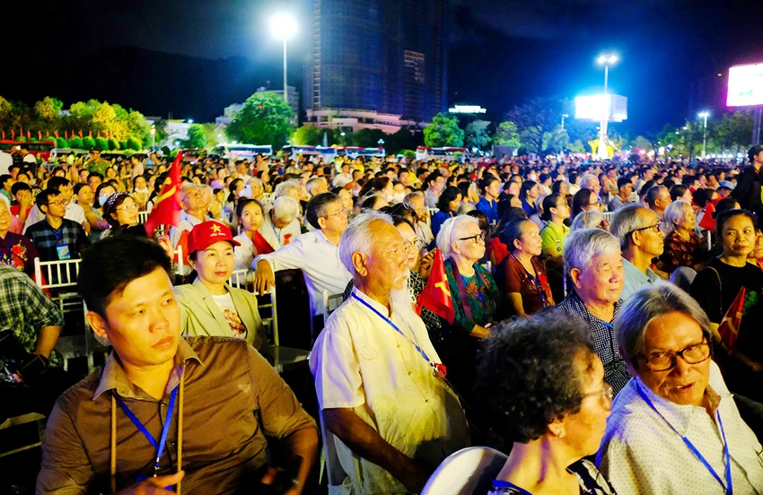Le-ky-niem-70-năm-hoan-thanh-viec-chuyen-quan-tap-ket-ra-Bac---Binh-Dinh-1.jpg