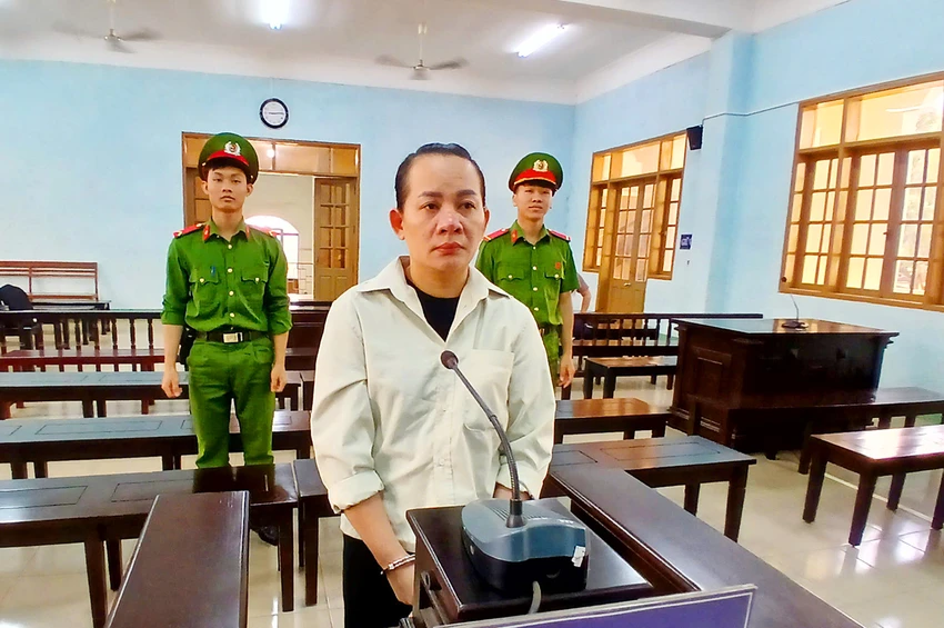 Sau khi tạo dựng niềm tin, nữ kế toán trường mầm non đưa ra thông tin gian dối về đáo hạn ngân hàng để chiếm đoạt 1,5 tỉ đồng.