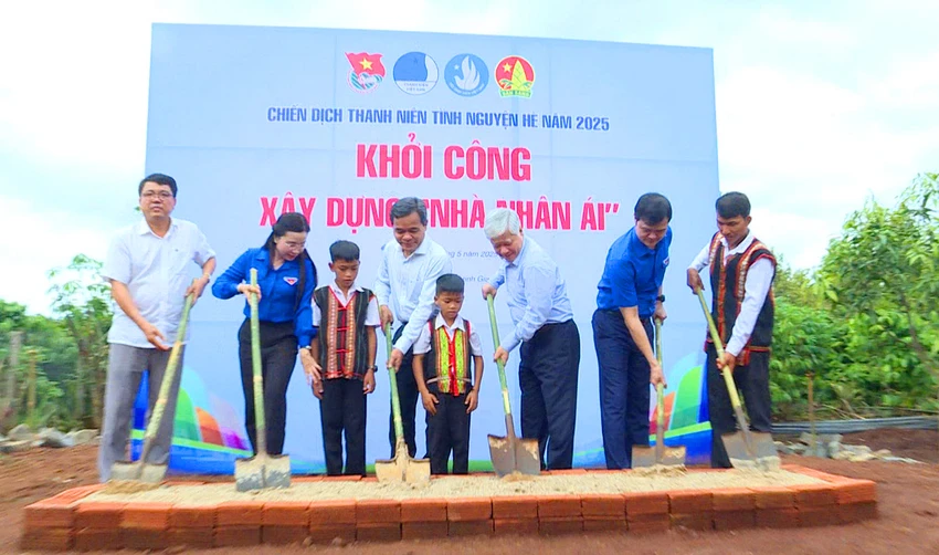 Đỗ Văn Chiến