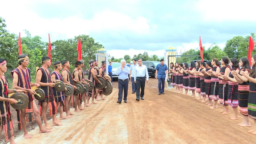 Hoa-dong-thanh-nien-tinh-nguyen-Gia-Lai-3.jpg