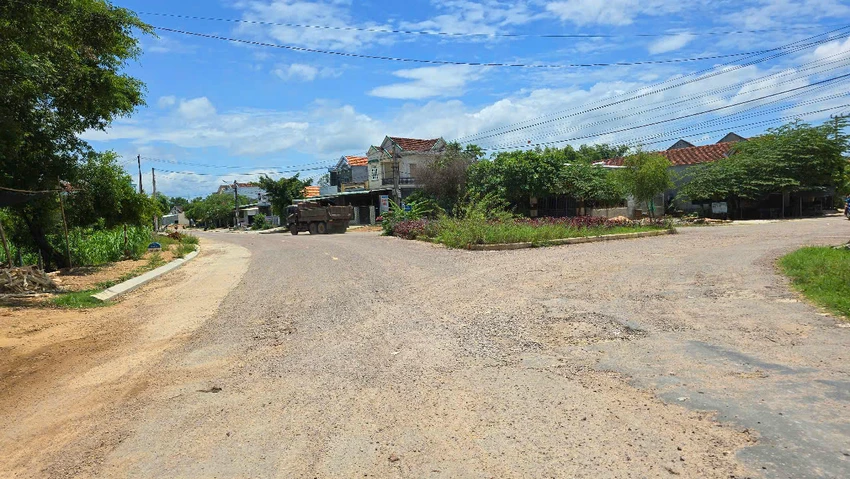 Thi-cong-cao-toc-Bac-Nam-hu-nong-duong-Gia-Lai-5jpg.jpg