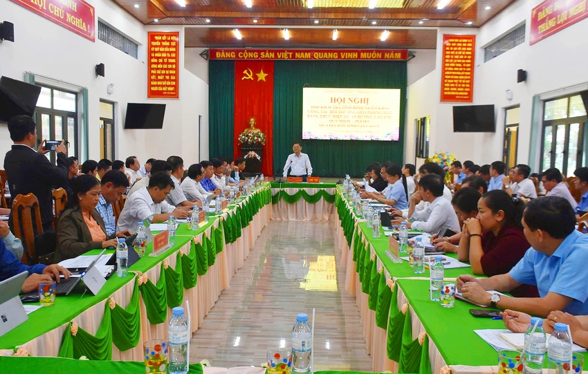 Phó Chủ tịch UBND tỉnh Gia Lai yêu cầu các xã, phường thành lập Hội đồng đền bù, giải phóng mặt bằng dự án cao tốc Quy Nhơn - Pleiku, đảm bảo hài hòa lợi ích người dân.