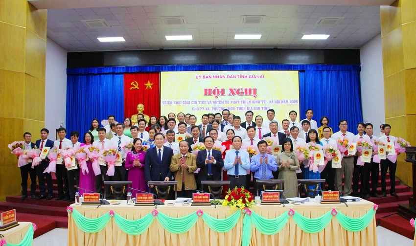 UBND tỉnh Gia Lai phân giao chỉ tiêu, nhiệm vụ trọng tâm cho 77 xã, phường thuộc tỉnh Gia Lai cũ, gắn với trách nhiệm người đứng đầu.
