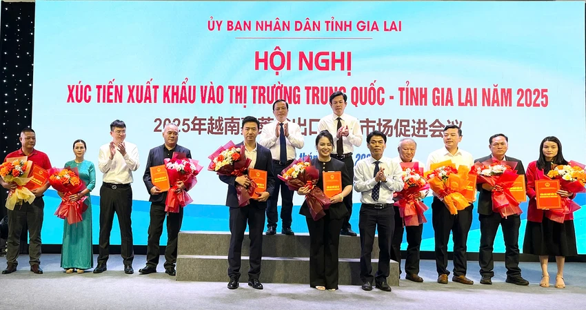 Hoi-nghi-xuc-tien-vao-thi-truong-Trung-Quoc-1.jpg