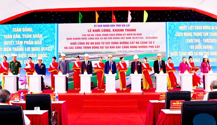 le-khoi-cong-du-an-Cang-hang-khong-Phu-Cat-Binh-Dinh-6.jpg