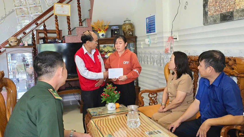 Nguoi-than-tau-ca-mat-tich-cho-ky-tich-xay-ra-2.jpg