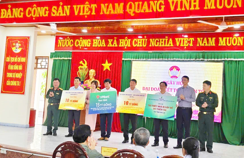 Ngay-hoi-dai-doan-ket-xa-De-Gi-Gia-Lai-3.jpg