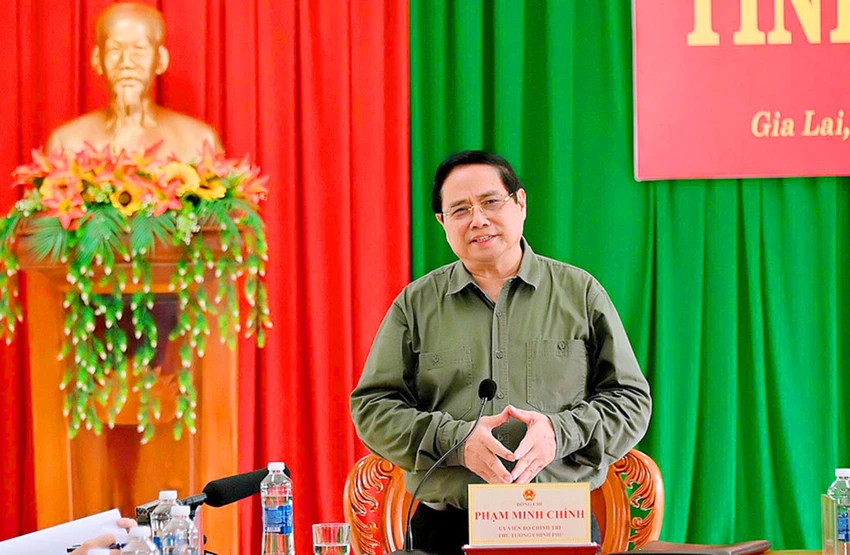 Thu-tuong-kiem-tra-tinh-hinh-bao-so-13-tai-Gia-Lai-9.jpg