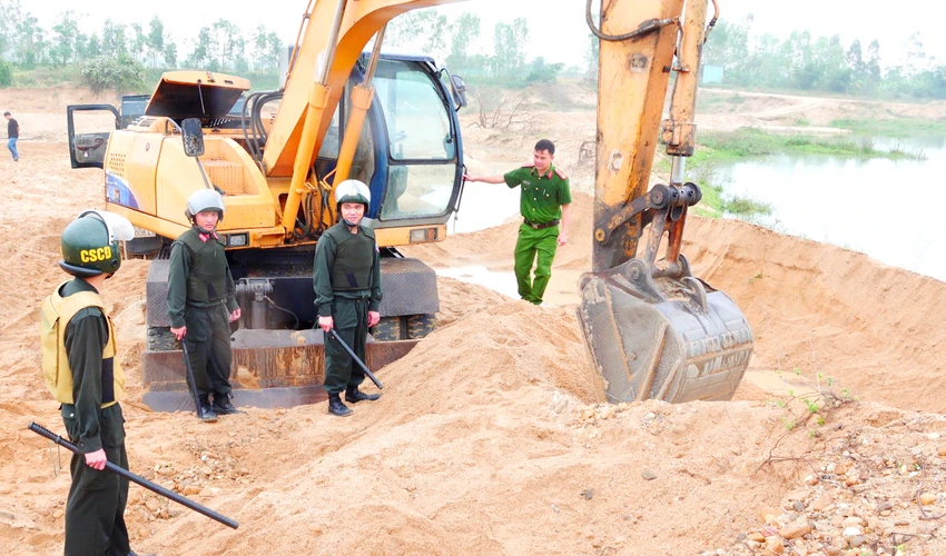 Cong-an-Gia-Lai-mo-chuyen-an-bat-cat-lau-1.jpg