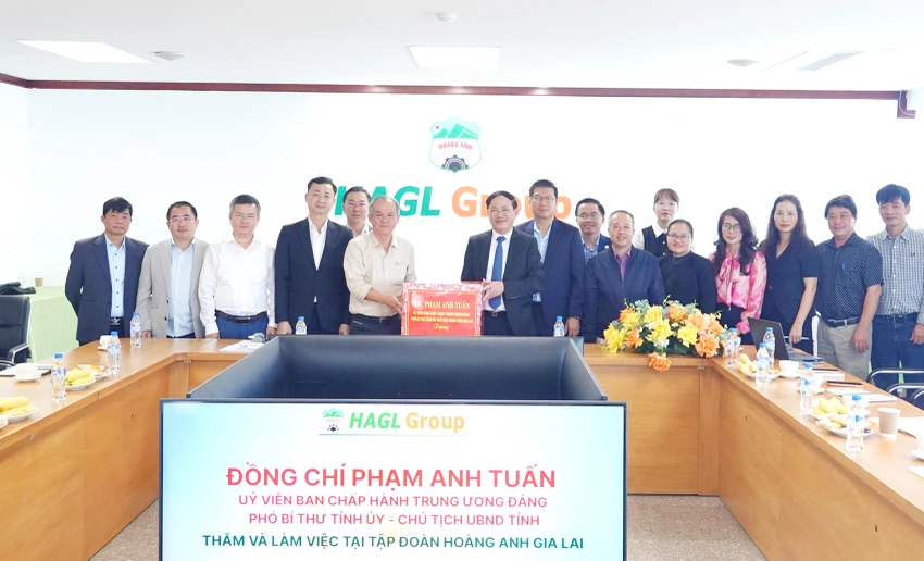 Chu-tich-UBND-tinh-Gia-Lai-chuc-Tet-dau-nam-2026-8.jpg