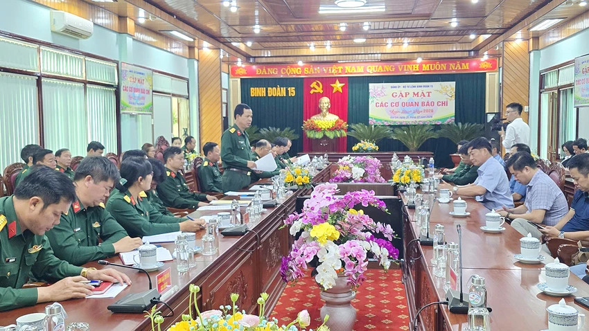 Binh-doan-15-gap-mat-co-quan-bao-chi-2.jpg